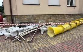 Galeria aktualności Gmina Raciechowice realizuje zadanie pn. &bdquo;Przebudowa łazienek w ZSP Raciechowice&rdquo; 10