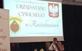 Galeria aktualności Wyjątkowy jubileusz małżeństwa &ndash; złote, diamentowe i żelazne gody w Gminie Raciechowice 16