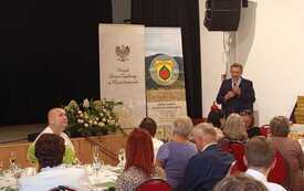 Galeria aktualności Wyjątkowy jubileusz małżeństwa &ndash; złote, diamentowe i żelazne gody w Gminie Raciechowice 23
